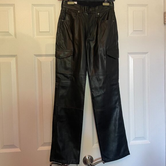 Gap Vegan Leather 90s Relaxed Cargo Pants – Black – Size 24 (00 Petite) - Picture 1 of 5